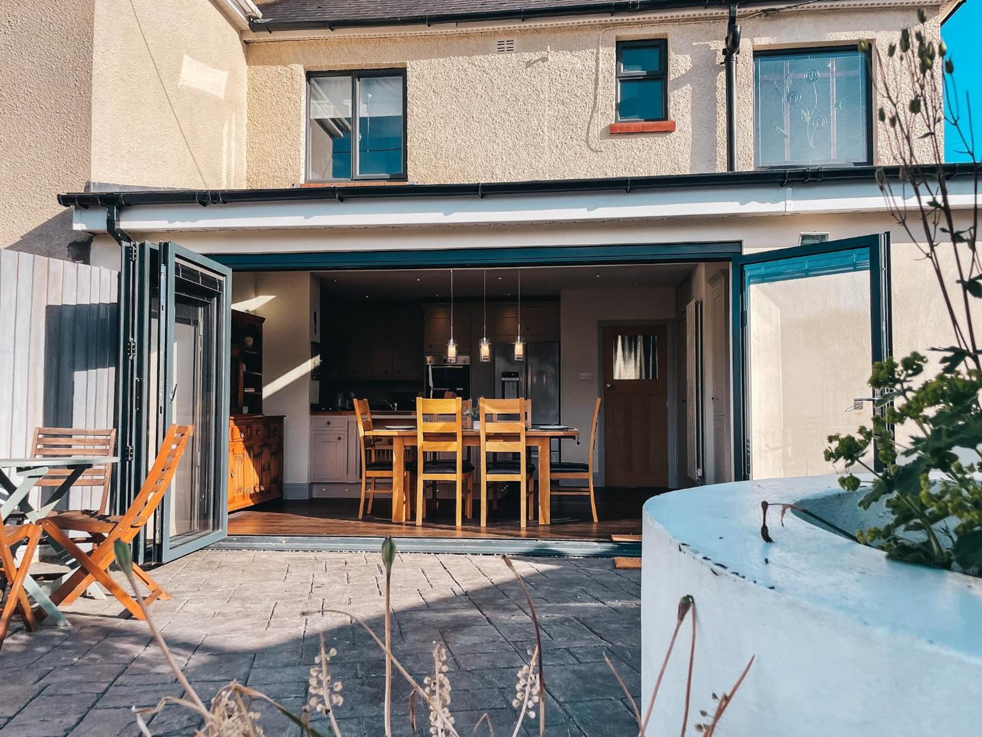 Ty Fry Gardens Villa Cardiff Buitenkant foto
